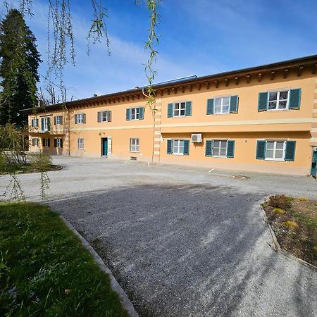 White Flat By Grazrentals With Cool Location & Free Parking Extérieur photo
