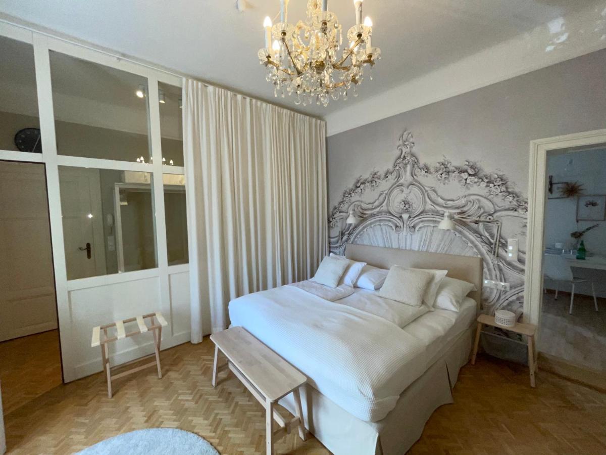 White Flat By Grazrentals With Cool Location & Free Parking Extérieur photo