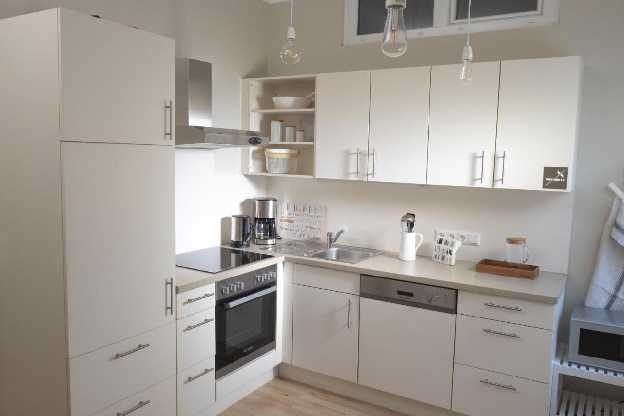 White Flat By Grazrentals With Cool Location & Free Parking Extérieur photo